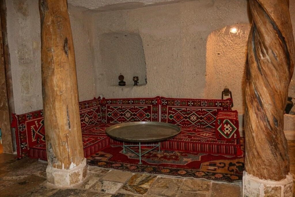 Территория Melek Cave Hotel 3*