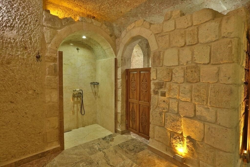 Панорама Oread Cave Suites 4*