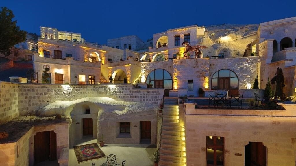 Отель Phocas Cave Suites 3*