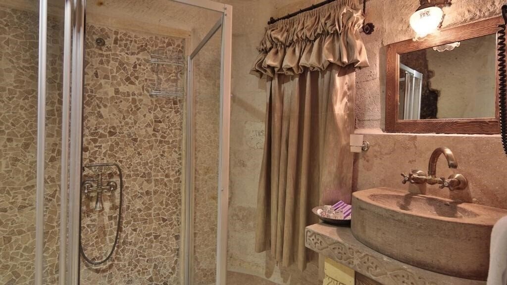 Зображення Phocas Cave Suites 3*