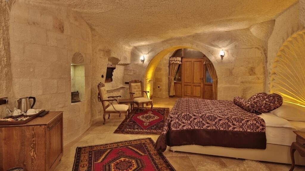 Фотографія Phocas Cave Suites 3*