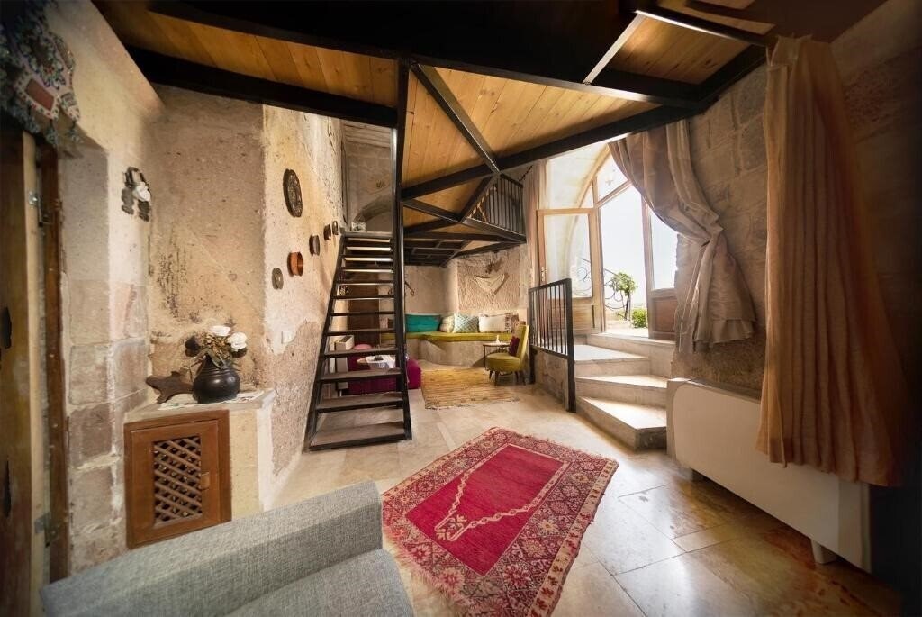 Отель Pigeon Hotel 3*