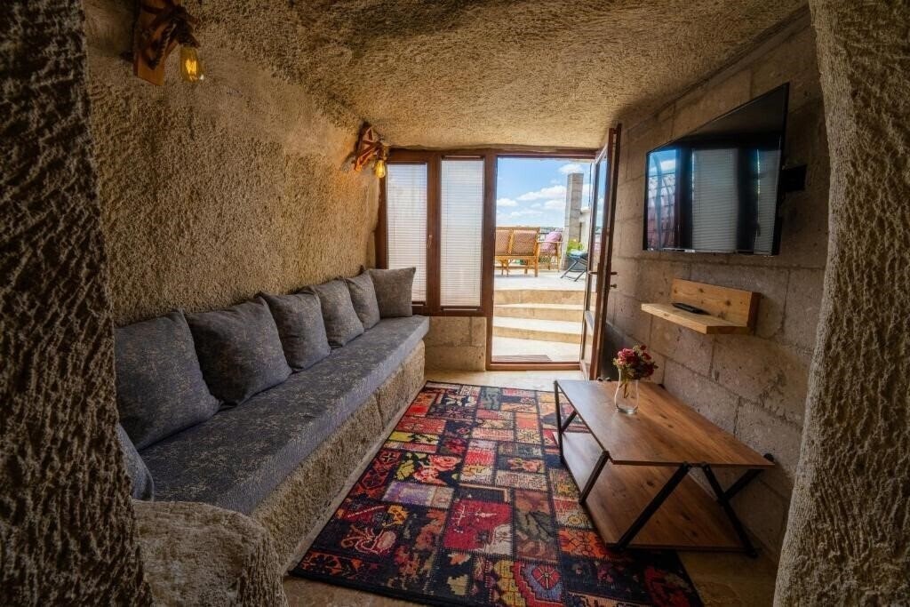 Зображення Sunset Cave Hotel (ex. Mysterious Cave Suites) 2*
