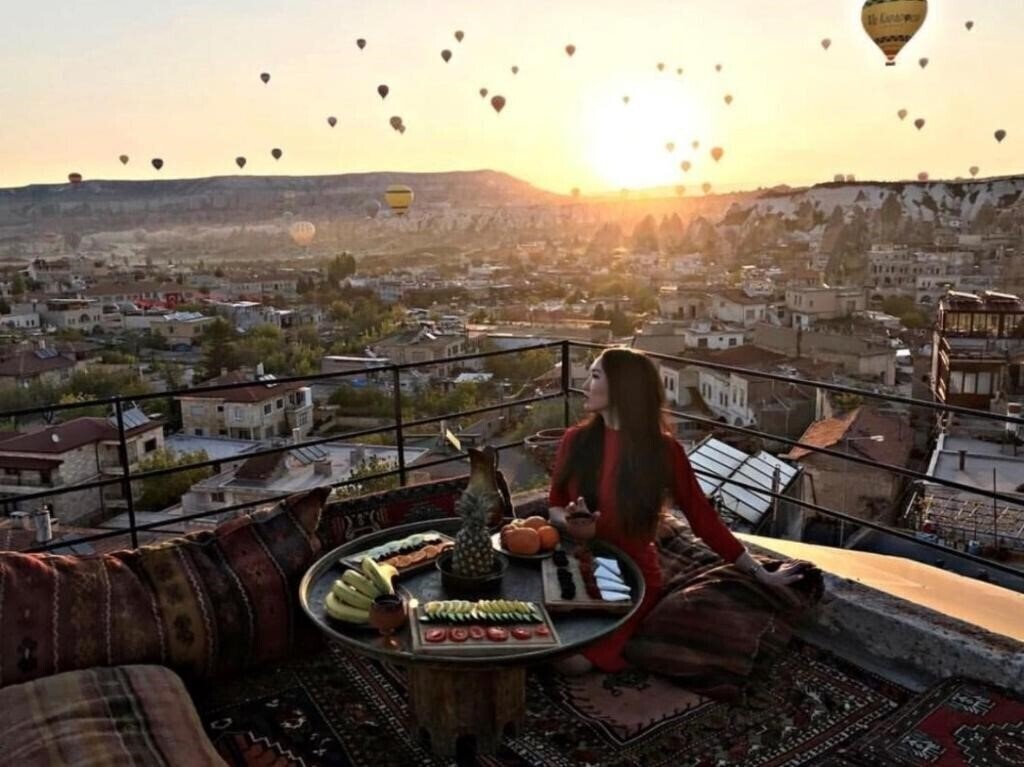 Панорама Travel Inn Cave Hotel 3*