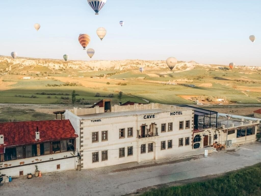 Апартаменти Turbel Cave Hotel (ex. International Guest House) 3*