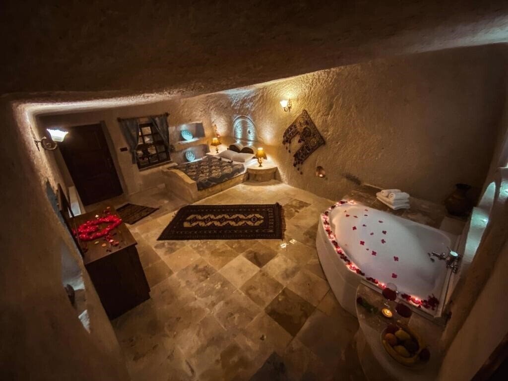 Апартаменти Asteria Cave Hotel (ex. Lalezar Cave Hotel) 3*