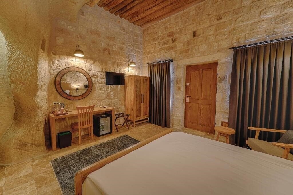 Панорама Solem Cave Suites 4*
