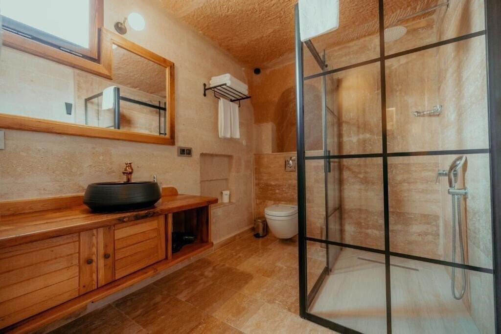 Апартаменти Misty Cave 2*