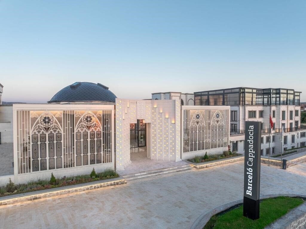 Отель Barcelo Cappadocia Hotel 5*