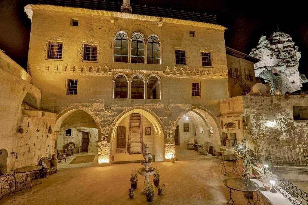 Отель Casia Cave Suites 4*