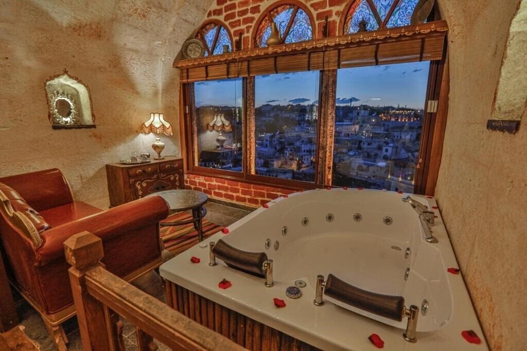 Вид Casia Cave Suites 4*