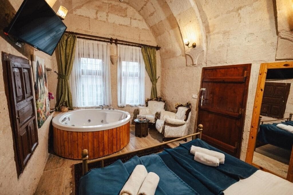 Изображение Young Cave Hotel 3*
