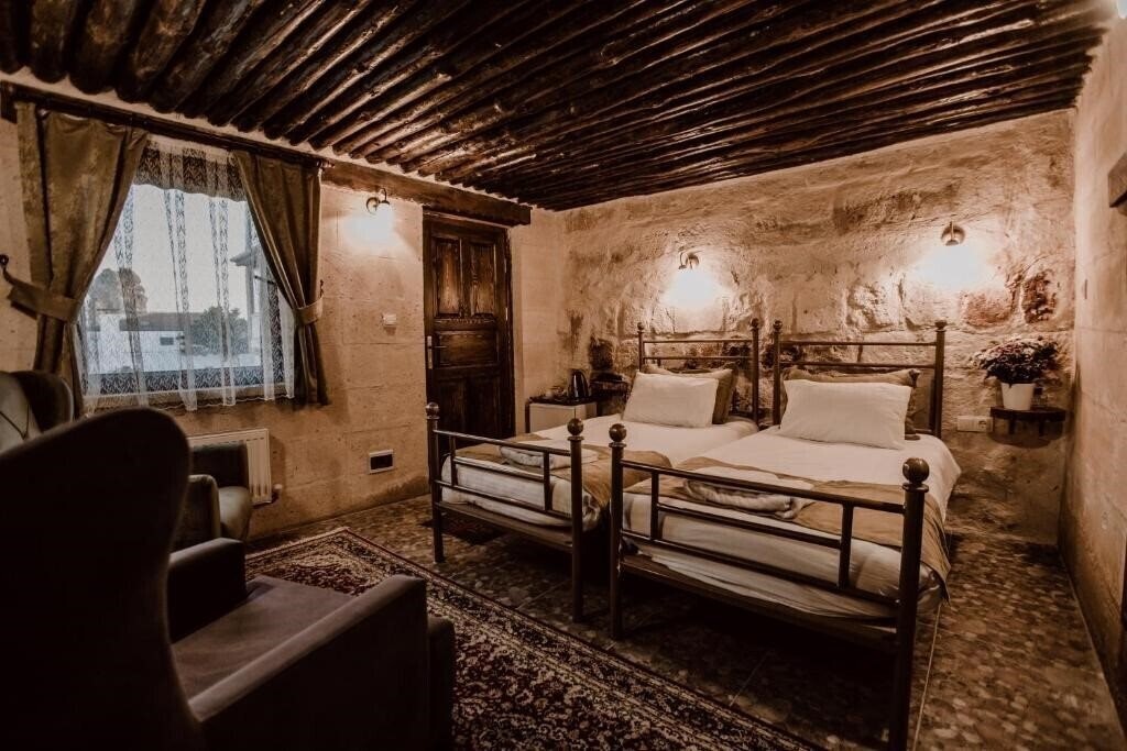 Вид Young Cave Hotel (ex. Crazy Horse Pension) 3*