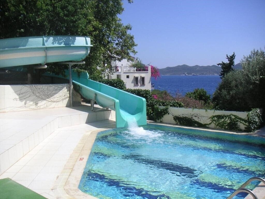 Територія Hotel Club Phellos 3*