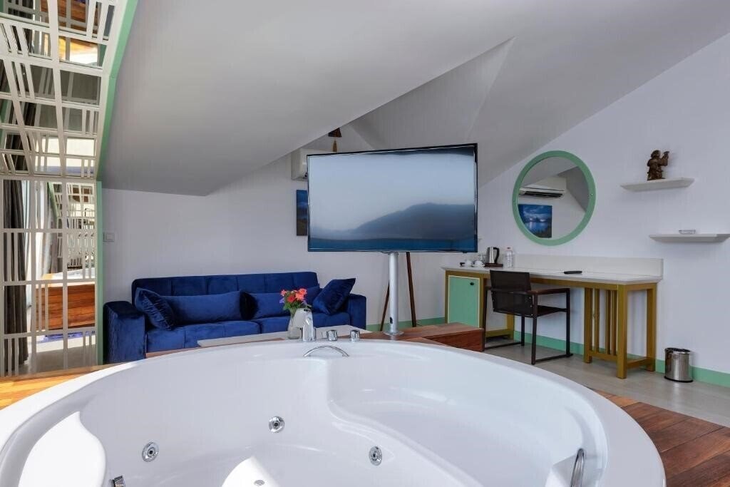 Панорама Sea View Hotel Kas 4*