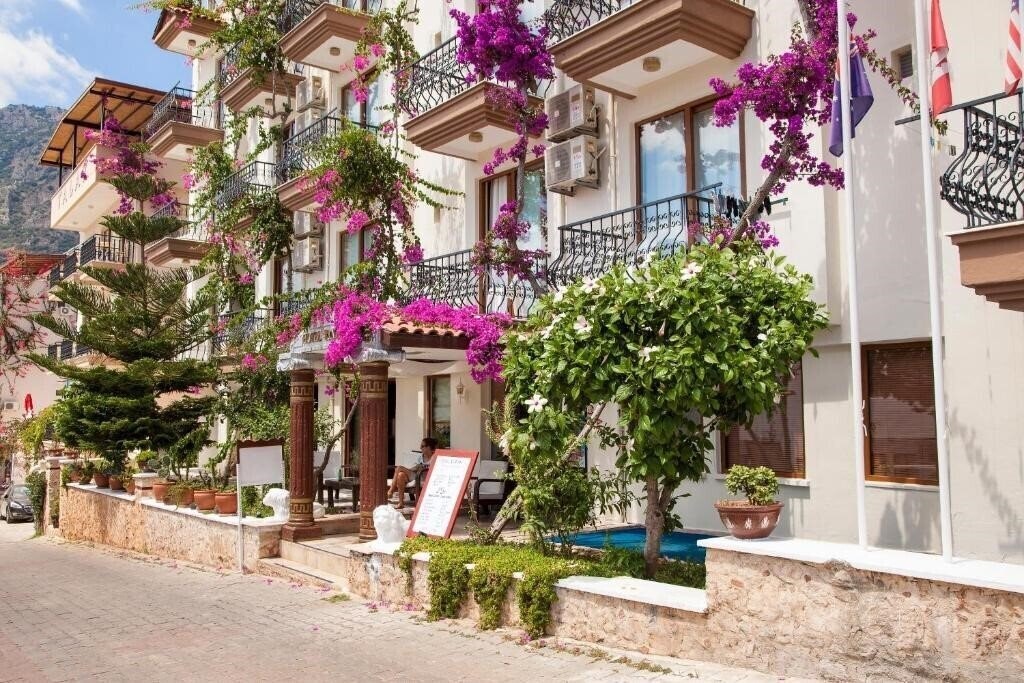 Отель Kayahan 3*