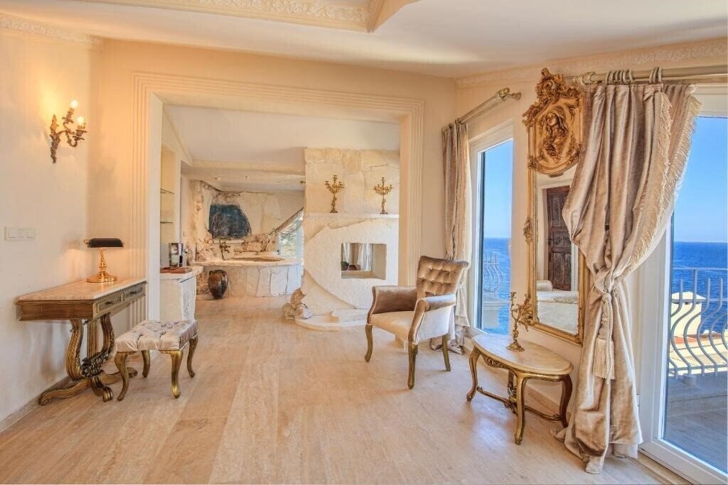 Апартаменти Lukka Exclusive Hotel 3*