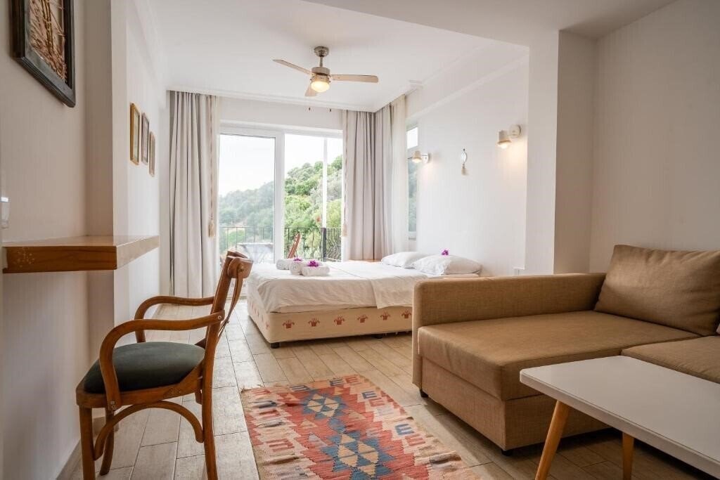 Готель Hideaway Hotel (ex. Hotel Hideaway, Hideaway) 3*