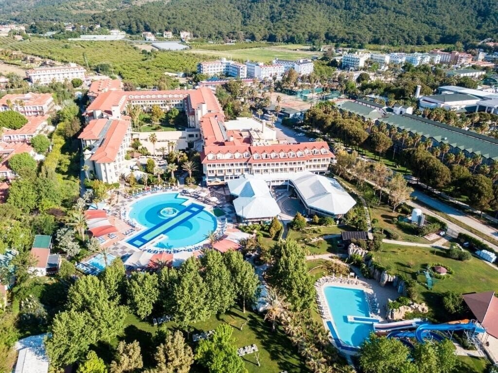 Территория Queen’s Park Le Jardin (ex. Le Jardin Resort Hotel) 5*