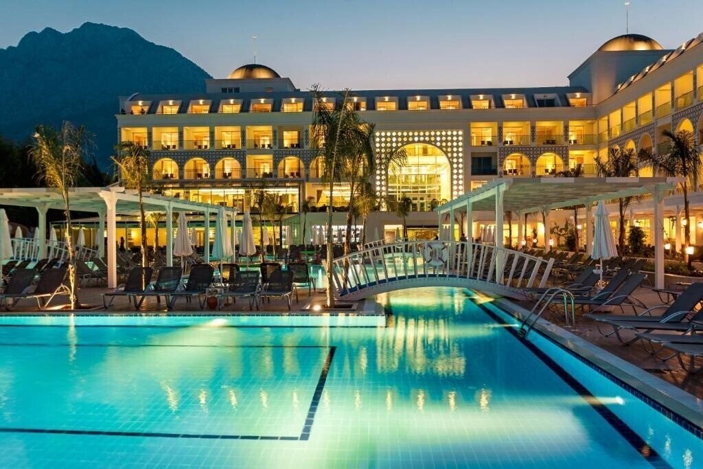 Отель Karmir Resort & SPA 5*