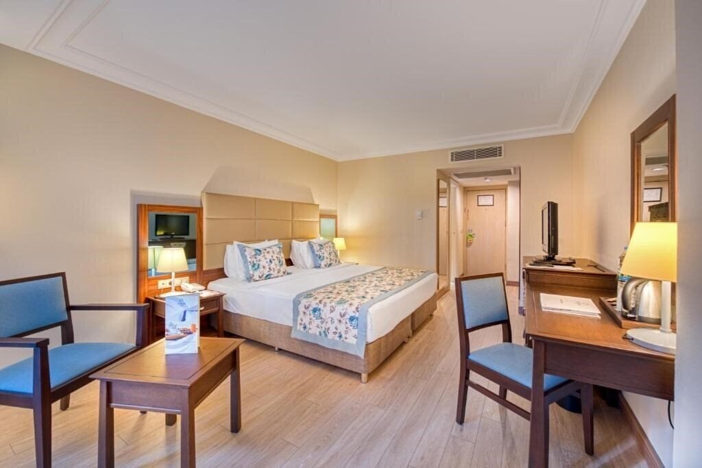 Панорама Seven Seas Hotel Life 5*