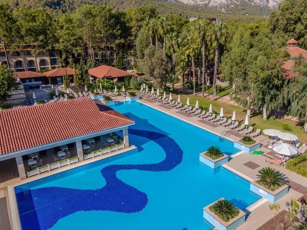 Апартаменты Champion Holiday Village 5*