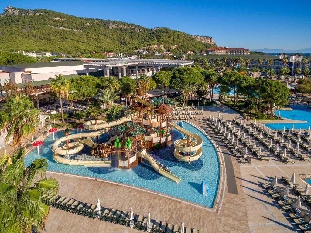 Фото Dobedan World Palace 5*