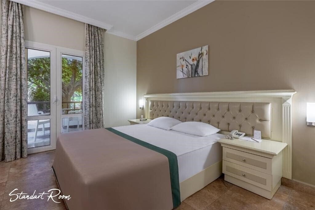 Территория Emelda Sun Club HV-1