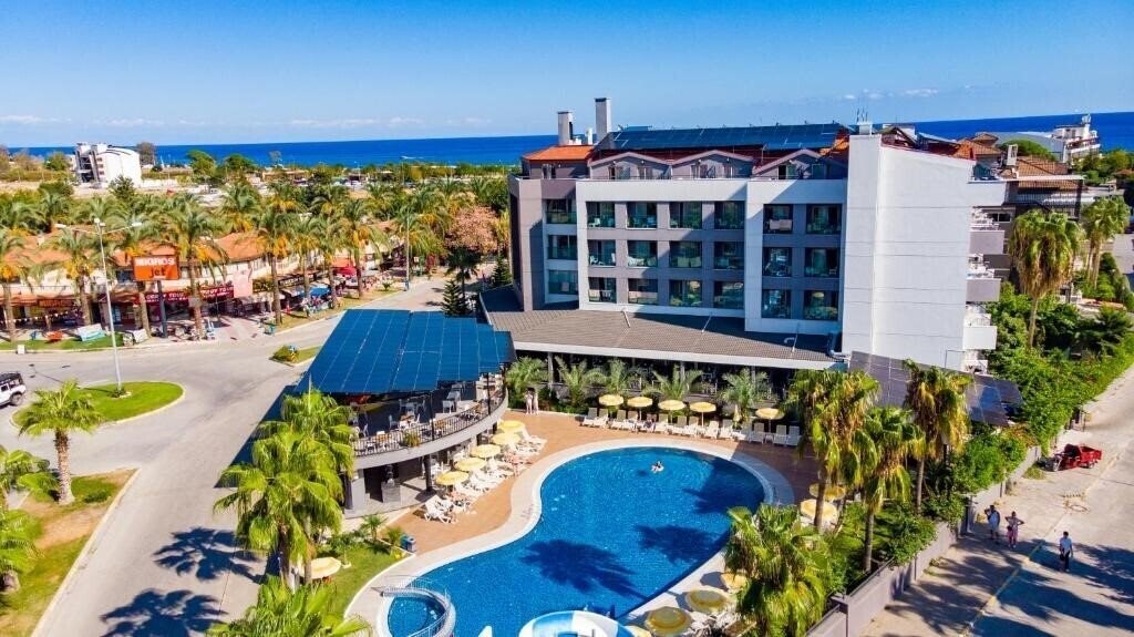 Вид Istanbul Beach Hotel 4*