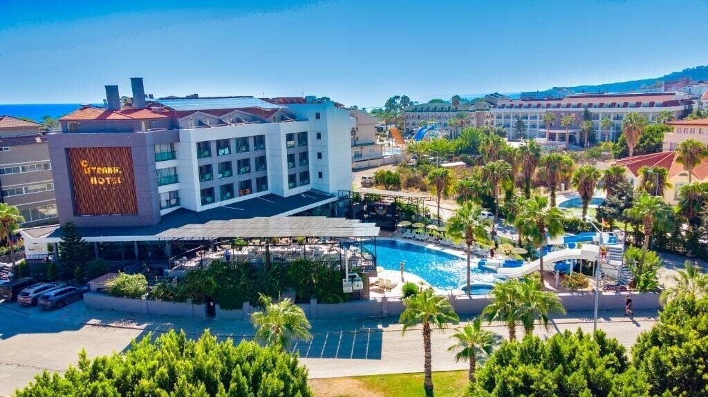Территория Istanbul Beach Hotel 4*