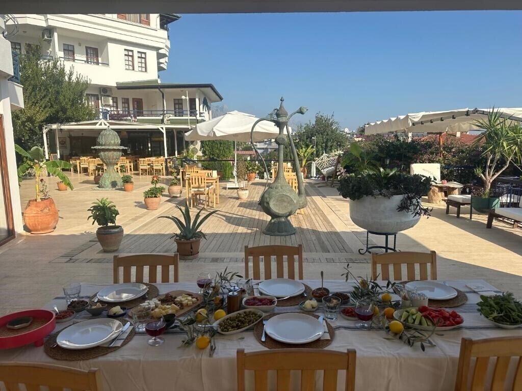 Панорама Naturella Hotel & Apart 3*