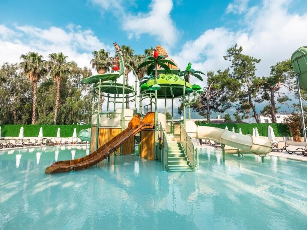 Панорама Sherwood Grenwood Resort 4*