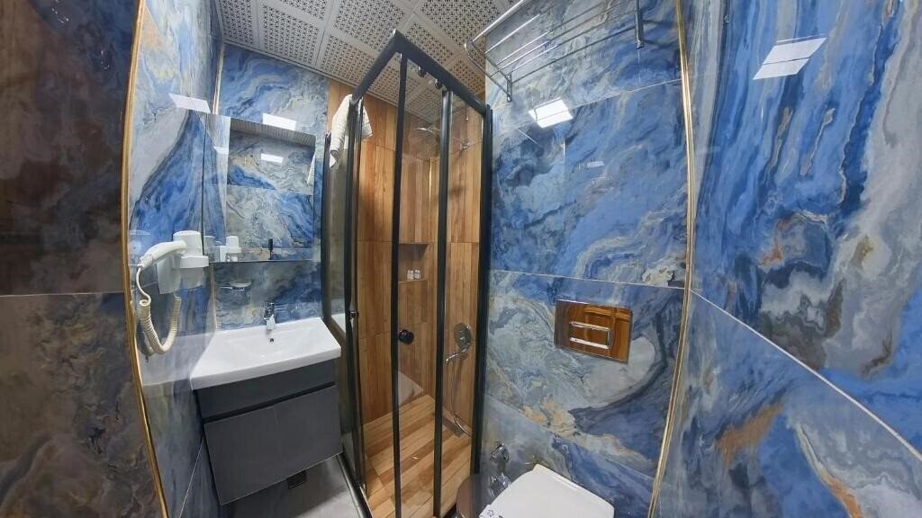 Апартаменты Mr Crane Hotel 4*