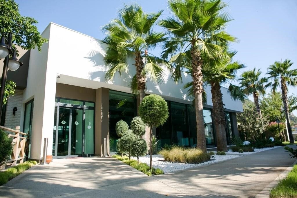 Територія Sailor's Beach Club 5*