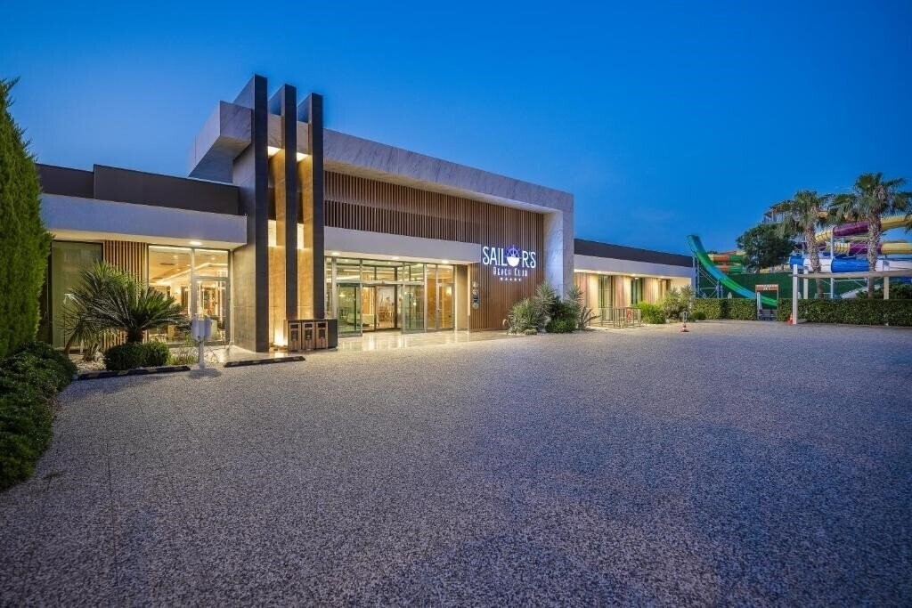 Картинка Sailor's Beach Club 5*