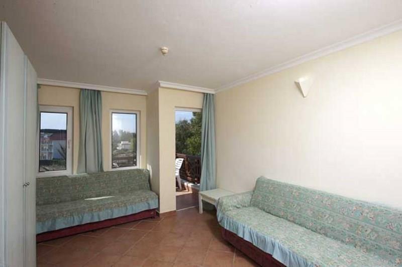 Территория Starlife Hotel (ex. Kiris Star Light Hotel) 3*