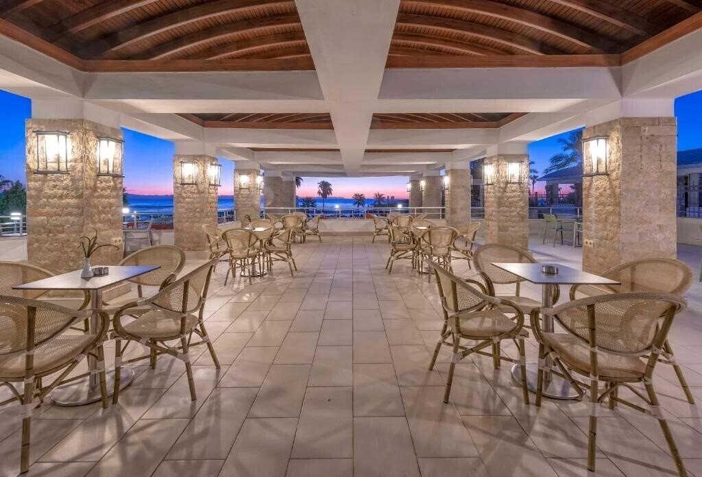 Картинка Armas Gul Beach Hotel (ex. Otium Gul Beach Resort) 5*