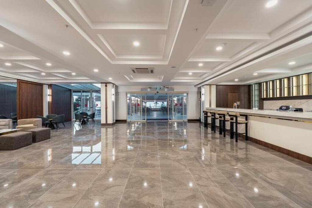 Вид Armas Gul Beach Hotel 5*