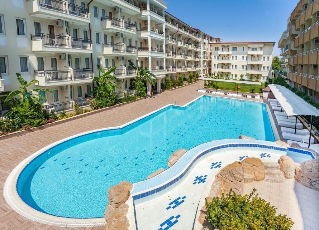 Фотография Club Hotel Belpinar 4*