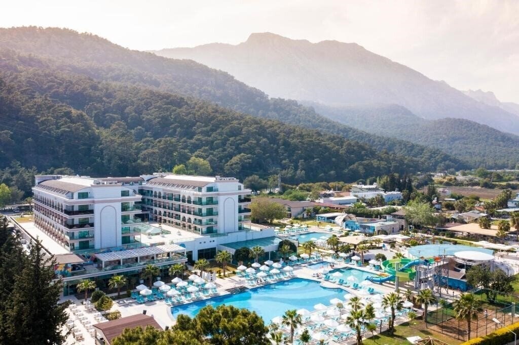 Готель Dosinia Luxury Resort 5*