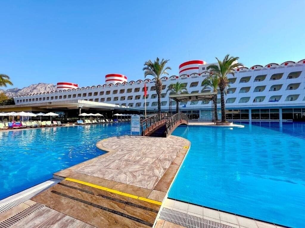 Вид Transatlantik Hotel & Spa (ex. Queen Elizabet) 5*