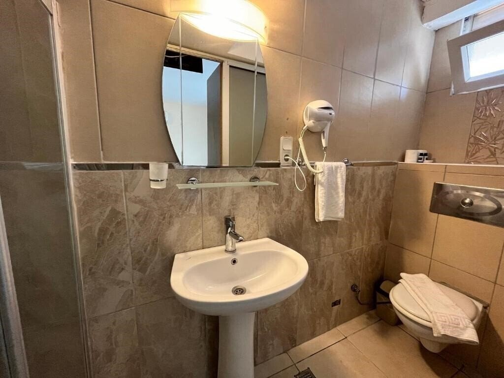 Вид Romeo Beach Hotel 3*