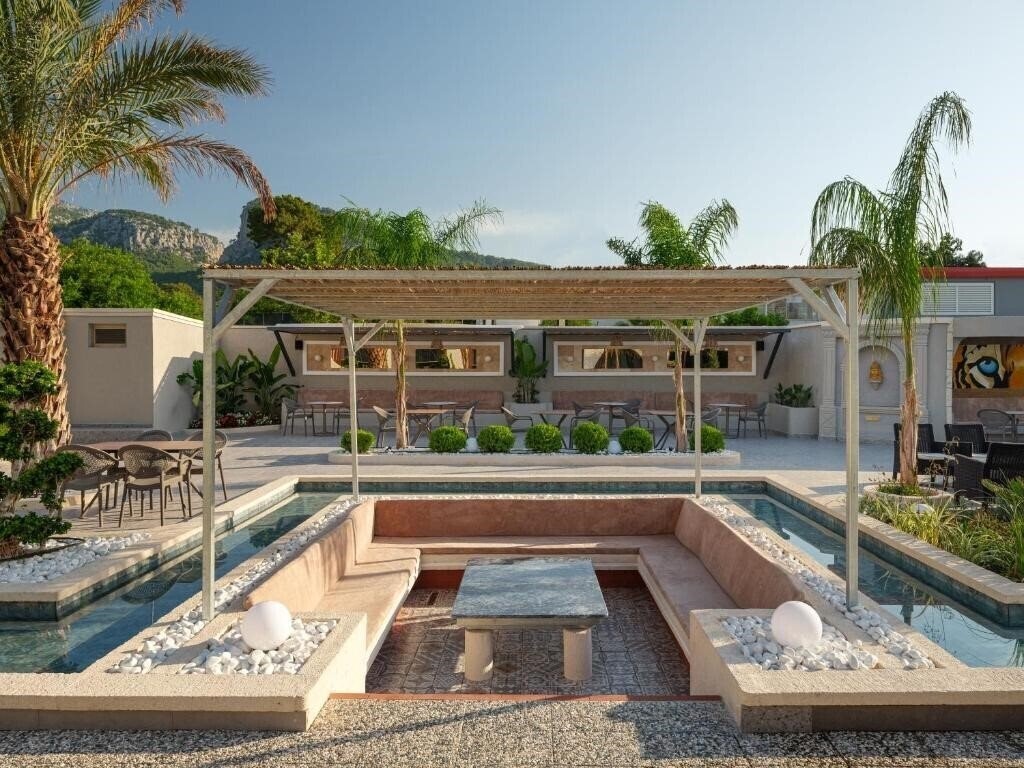 Изображение Monk Resort Hotel 3*