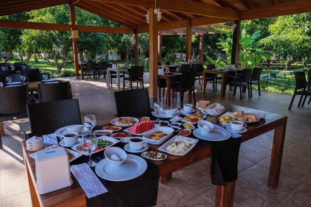 Картинка Seven Seasons Hotel 2*