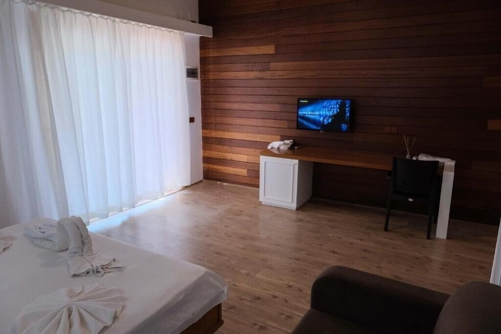 Вид Seven Seasons Hotel 2*