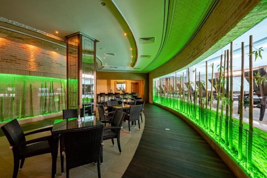 Вид Sunland Resort Hotel Kemer (ex. Imperial Sunland Resort) 5*