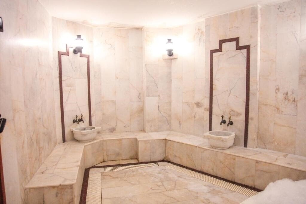 Отель Pine House 4*