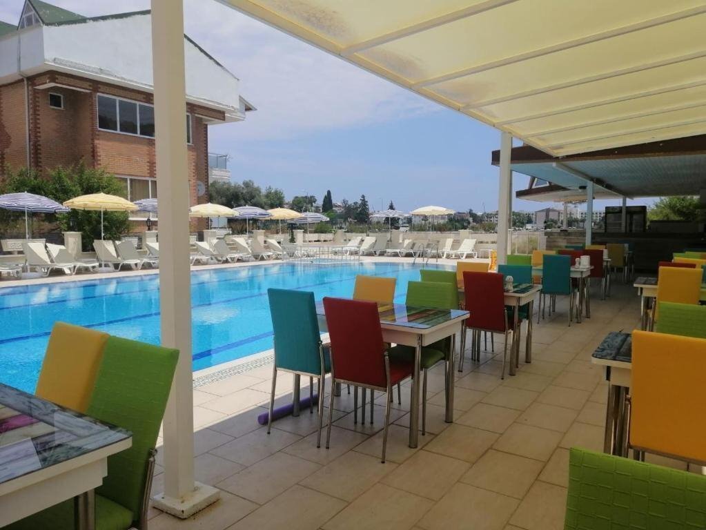 Вид Savrose Suite Hotel 3*