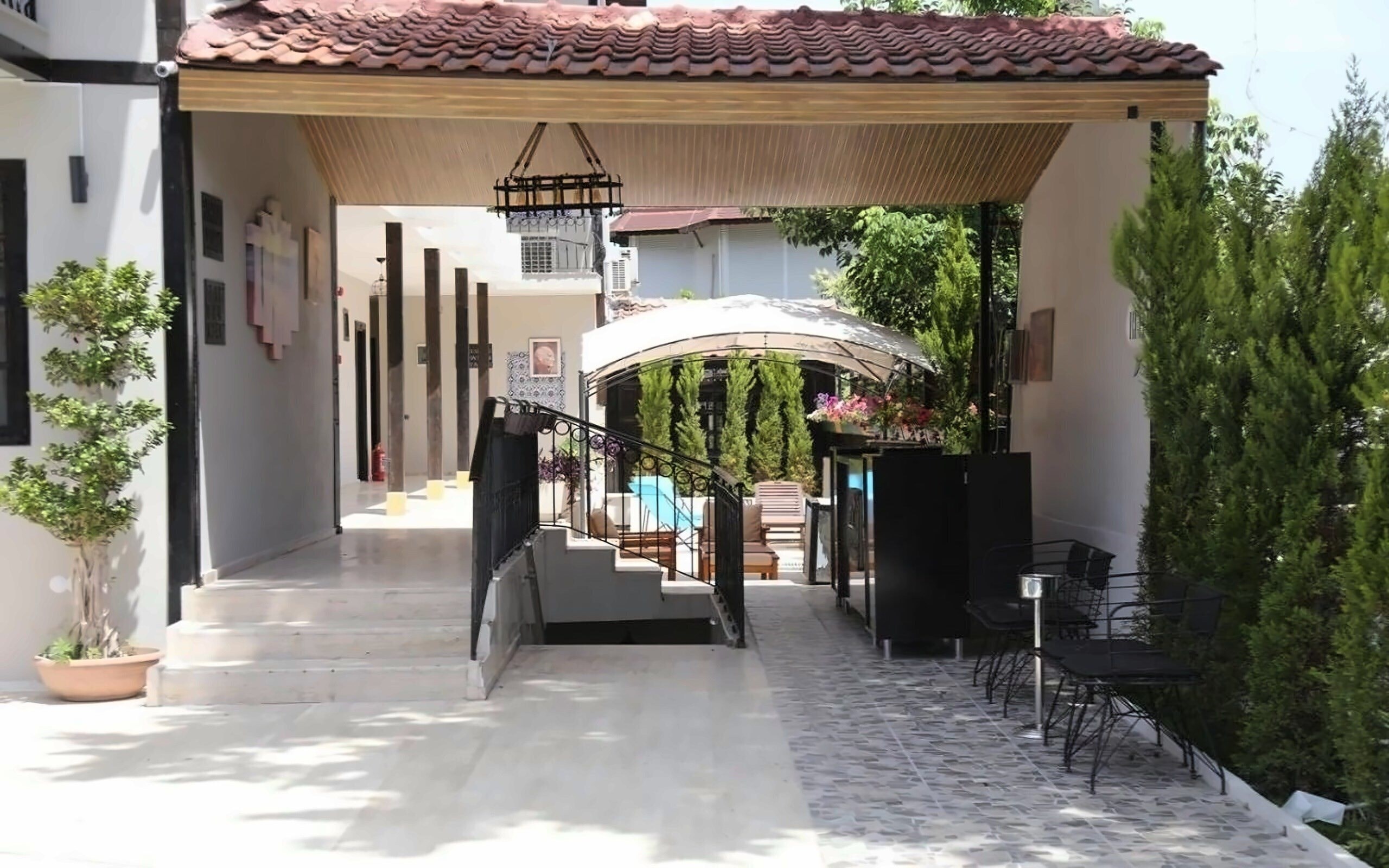 Апартаменты Derin Luxury Hotel 3*