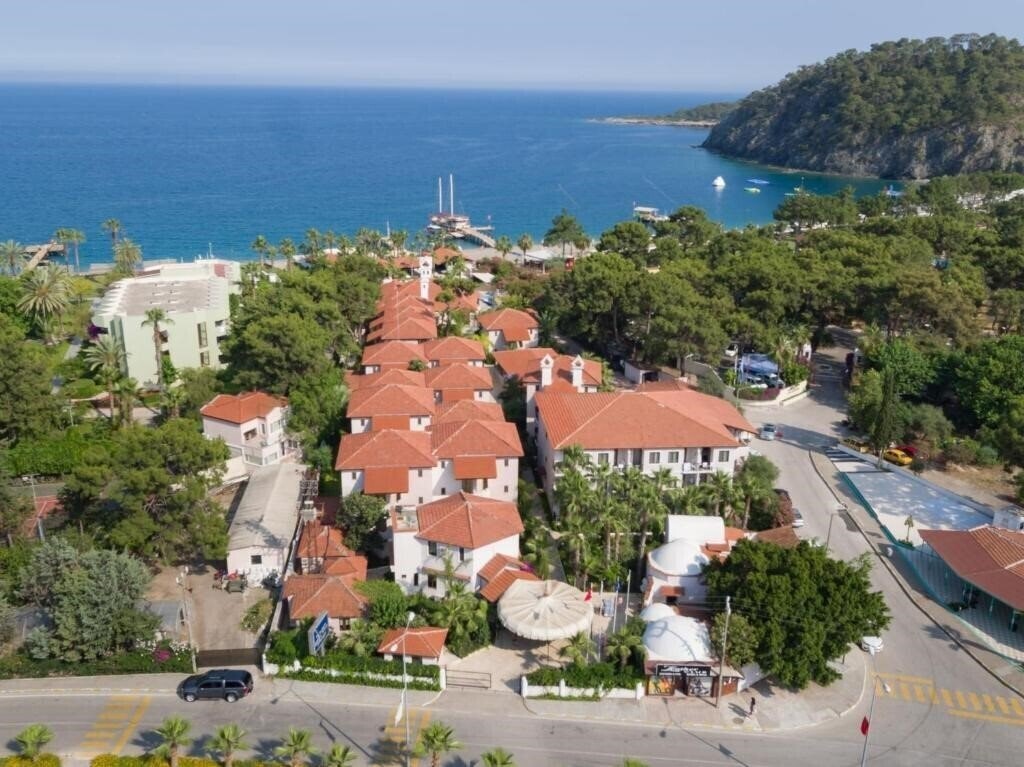 Вид MG Club Akman Beach Hotel 4*